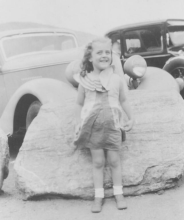 100 007 Mom At Bear Mountain-2