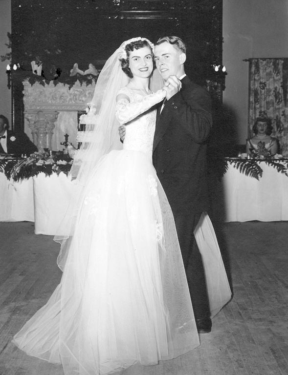 200 003 Wedding Dance