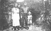 100 005 07 Mom, her parents & Aunt Jeanne