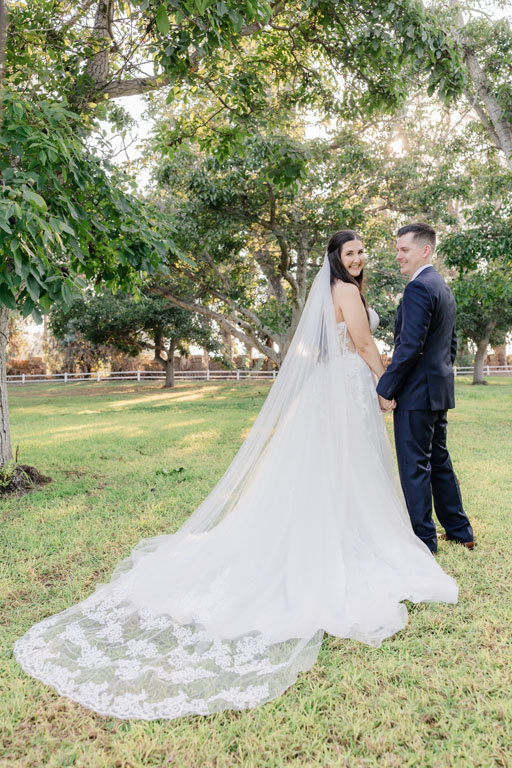0555 Bride-Groom-00107