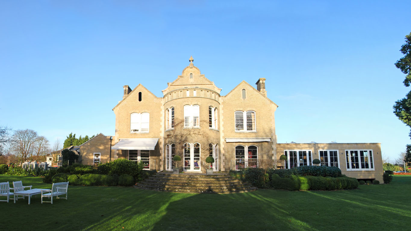 120-Hotel_Back_Panorama