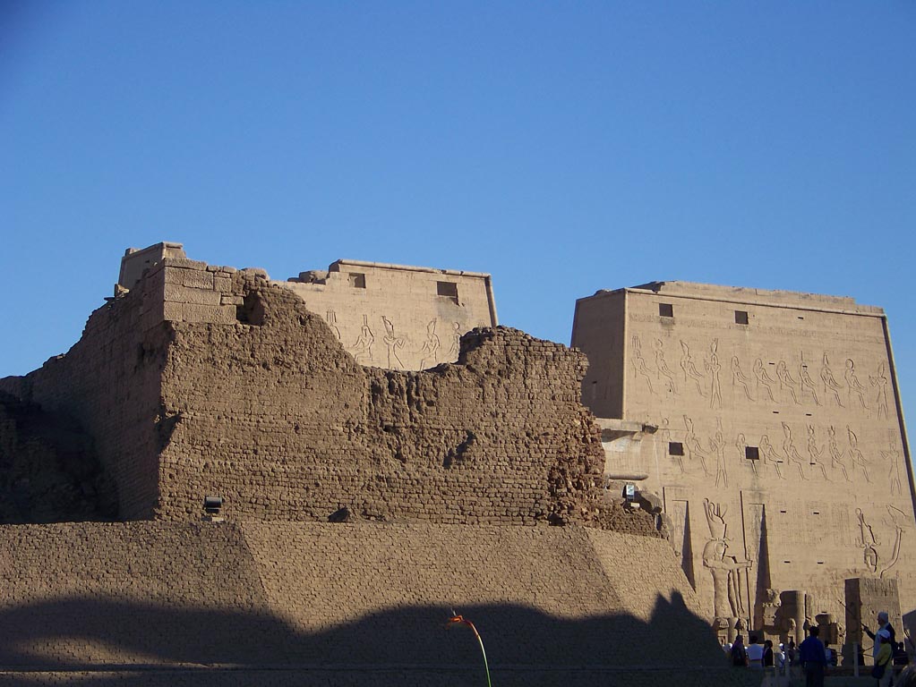 1102 - Egypt - Edfu Temple - 100_1251