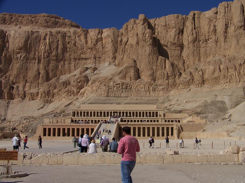 1302 - Egypt - Hatshepsut Temple - 100_3620