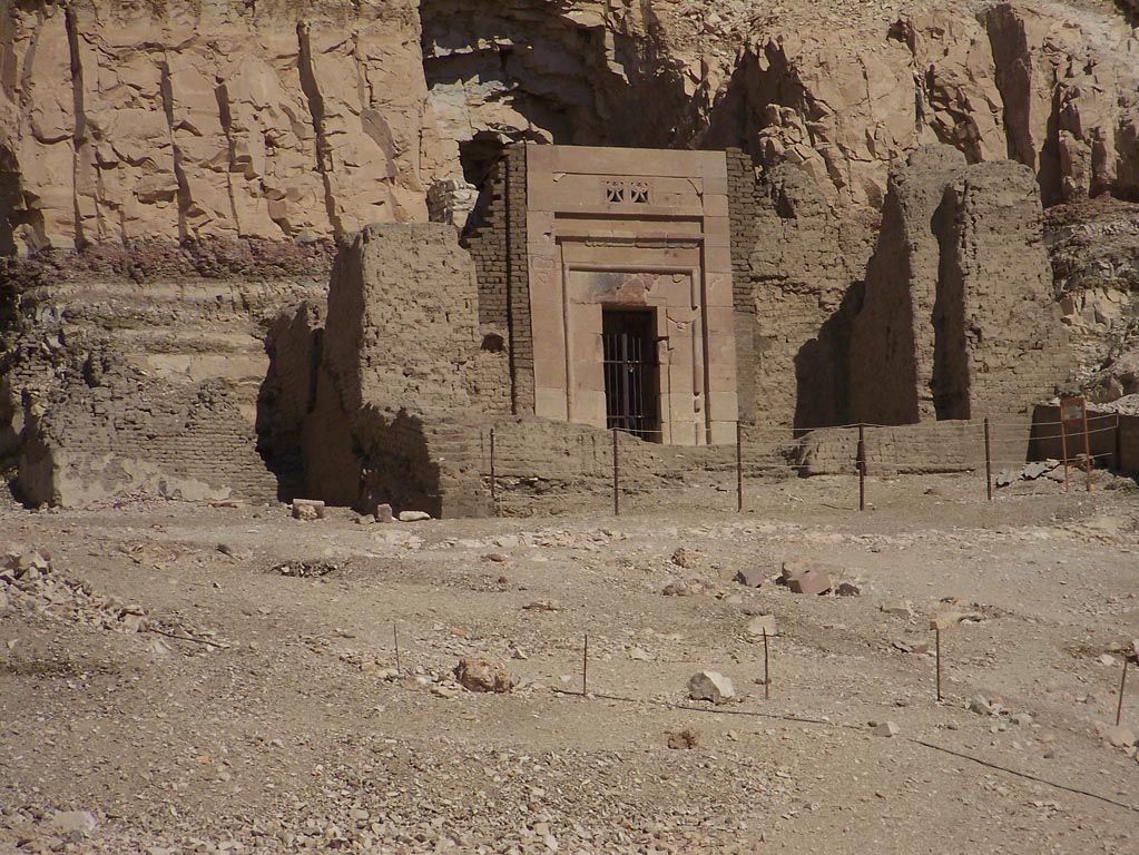 1304 - Egypt - Hatshepsut Temple - 100_3618