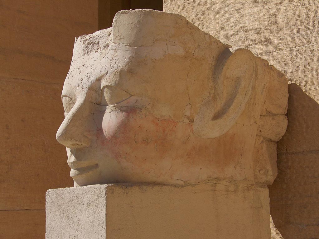 1308 - Egypt - Hatshepsut Temple - 100_3640