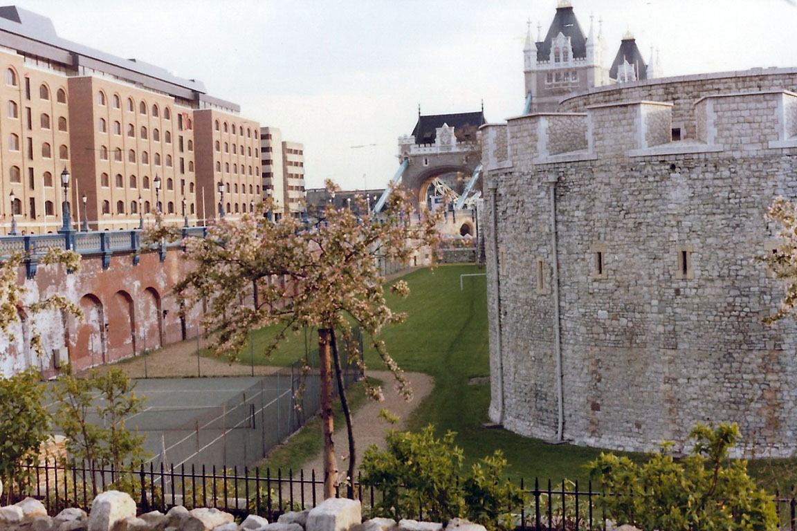London-26, Tower Of London