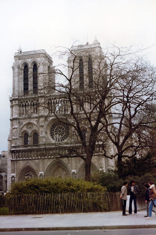 Paris-08, Notre Dame