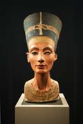 18180 Nefertiti (stock photo)