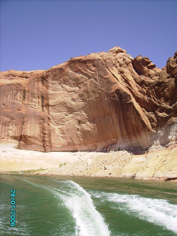 Lake Powell and Santana 094