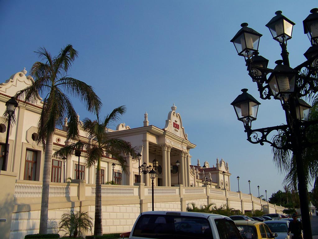 Playa Del Carmen - 1001.jpg (Hotel)
