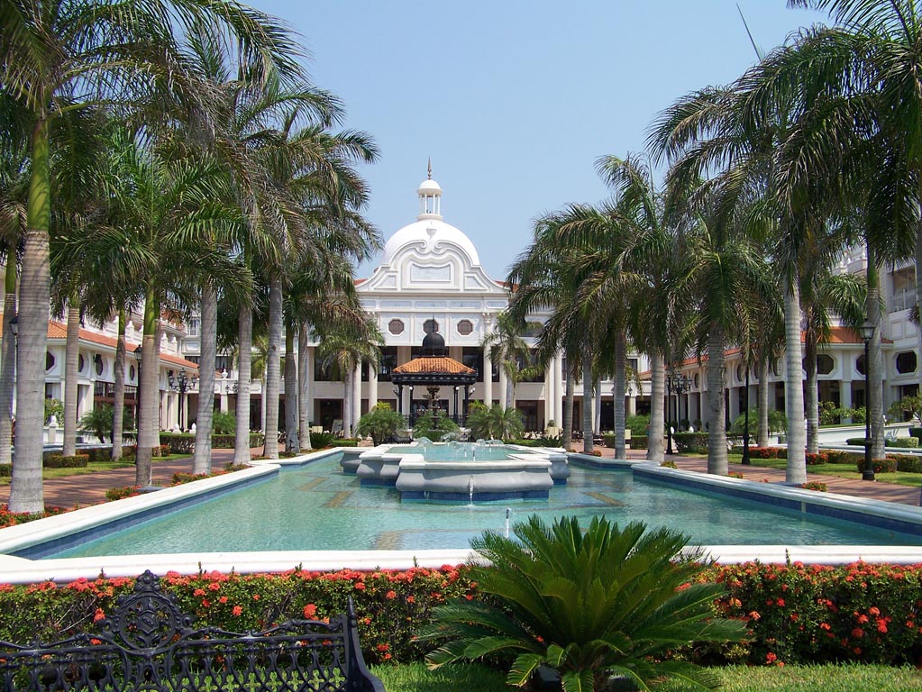 Playa Del Carmen - 2002 (Hotel)